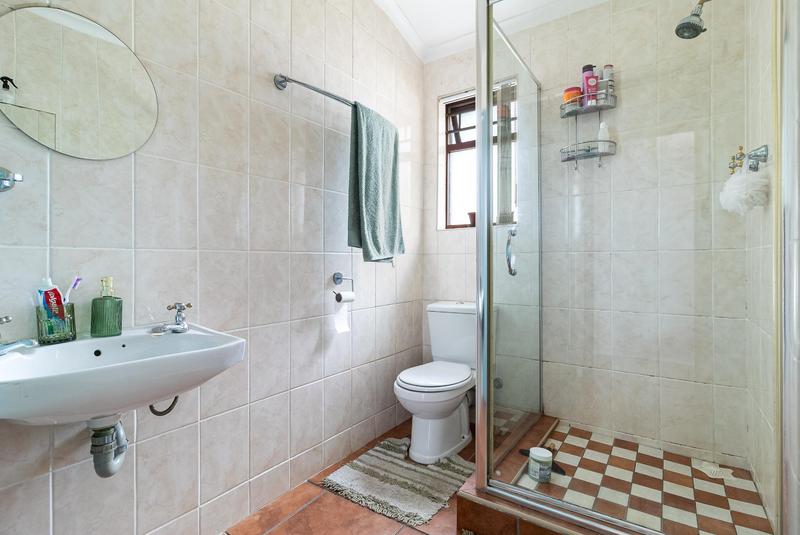 2 Bedroom Property for Sale in Vredekloof East Western Cape